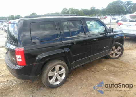 2013 Jeep Patriot Latitude z USA, uszkodzony, nr VIN 1C4NJRFB4DD263722